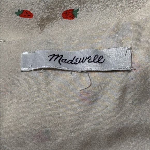 Madewell Silk Clover Button-Front Dress in Fresh Strawberries Size 8 - Picture 9 of 12